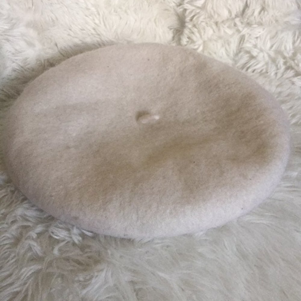 ❌SOLD!❌White Beret